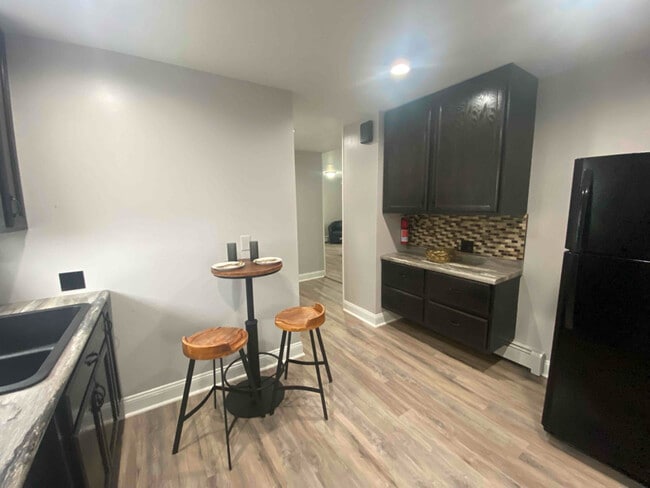 Photo - 1204 Philadelphia St