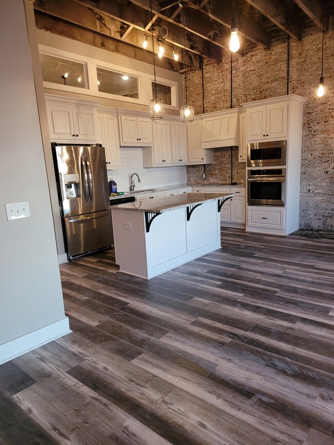 Building Photo - 1312 Washington St Unit B