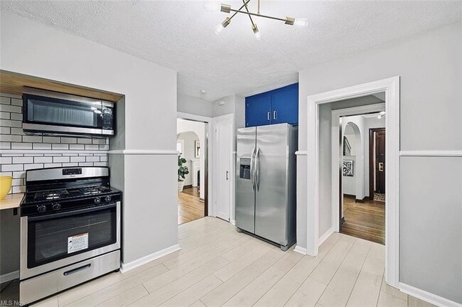 Photo - Washington Blvd