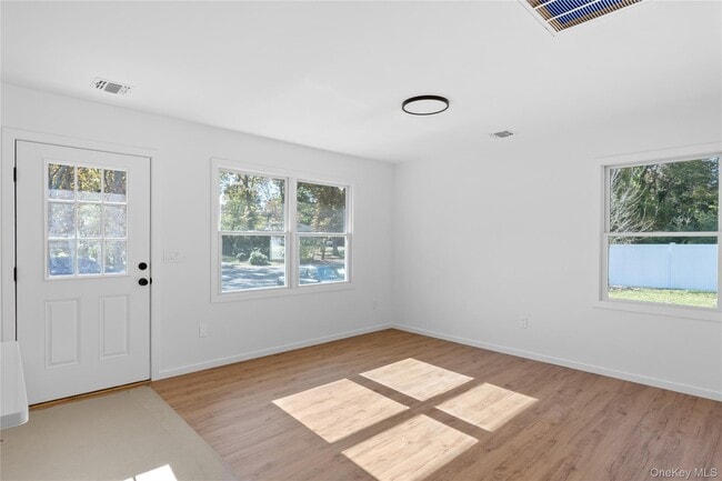 Photo - 20 Mortimer St