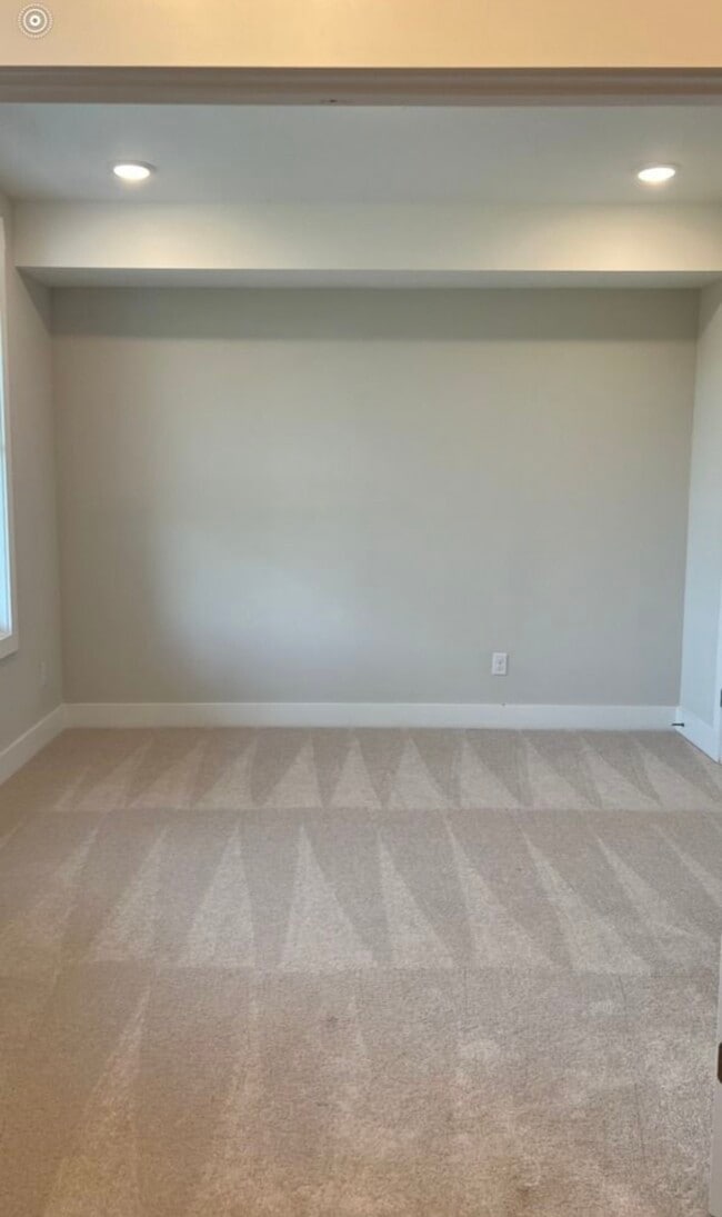 Photo - 1093 Robert Smalls Way