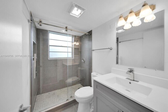 Photo - 100 Northampton E Unit 100