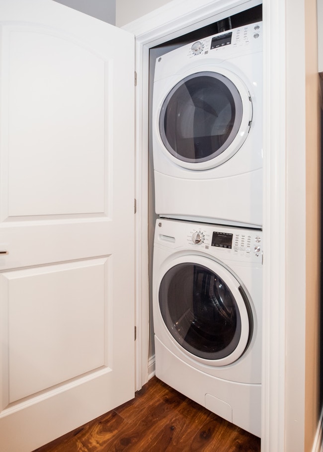 1BD | 1BA - Washer/Dryer - Cornerstone Dekalb Apartments