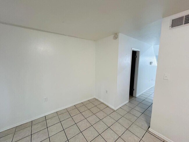 Photo - 3912 Crayrich Cir