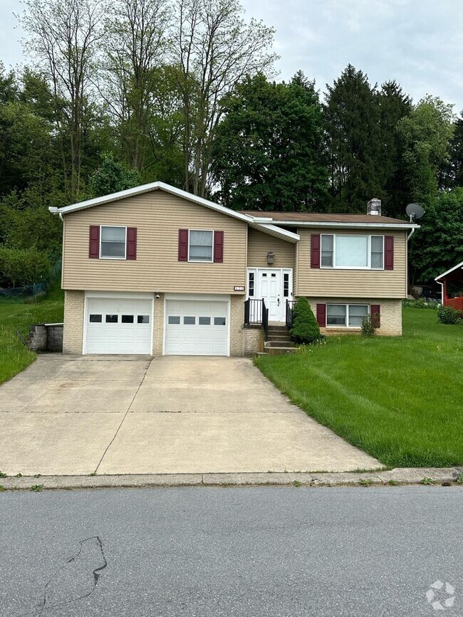Building Photo - 520 West Dr Rental