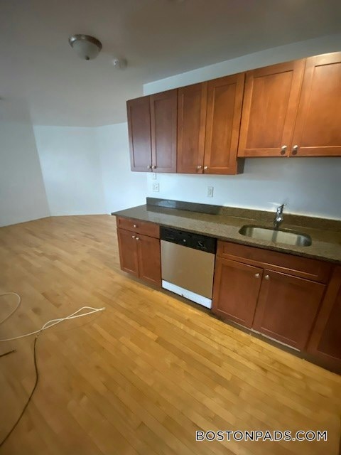 85 Stoughton St Unidad 4