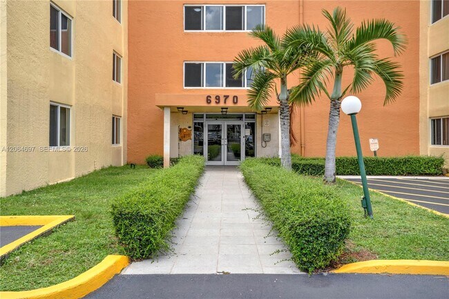 Photo - 6970 NW 186th St Unit 3-409A