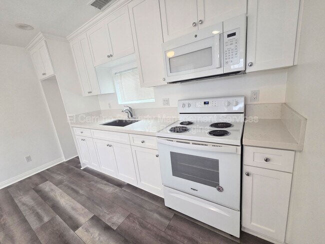 Photo - 8145 San Carlos Ave Unit B