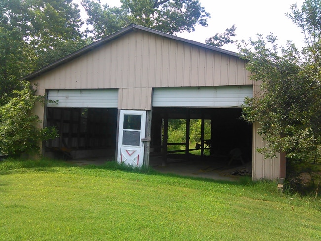 Photo - 8310 Middle Butler Rd
