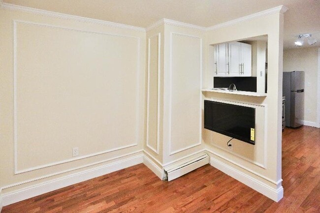 Photo - 238 Everett St Unit 1