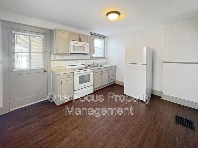 Photo - 1154 Park Ave
