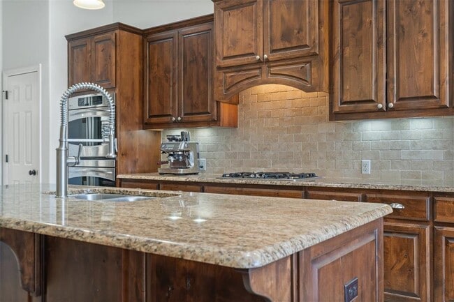 Photo - 172 Mirafield Ln