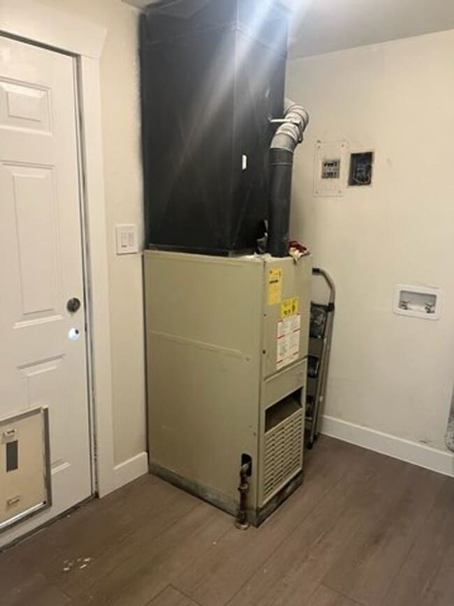 Photo - 1014 118th St S