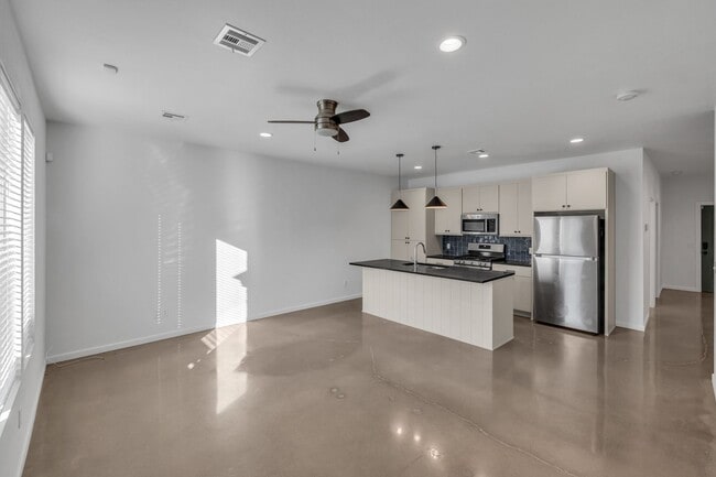 Photo - P.57 Kode Properties, LLC 1240-1242 Unit 1242