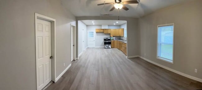Photo - Nice 3 bedroom 1 bathroom