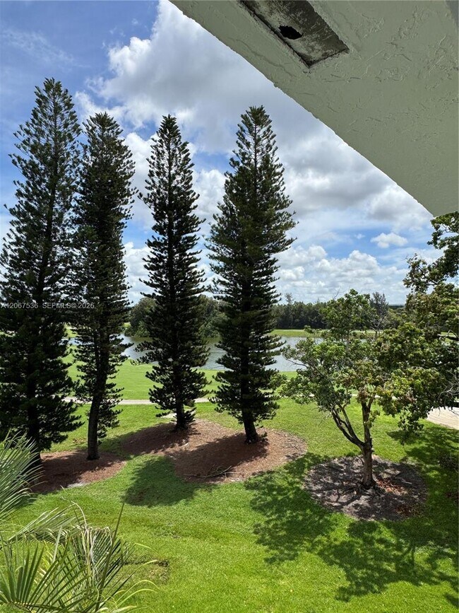 Photo - 16141 Blatt Blvd Unidad 408