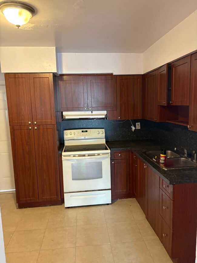 Photo - 532 NE 138th St