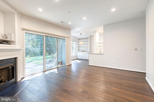 Photo - Beautifully updated 2 bed 2 bath patio-lev...