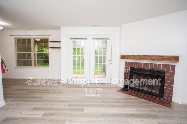 Photo - 350 Tavistock Rd