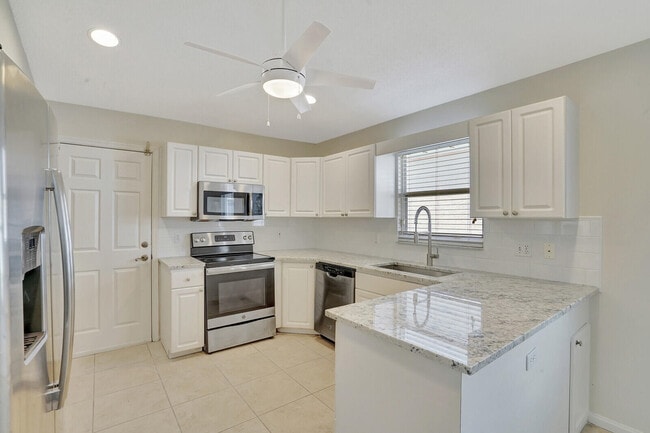 Photo - 1022 Island Manor Dr