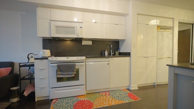 Photo - 151-151 Dan Leckie Way