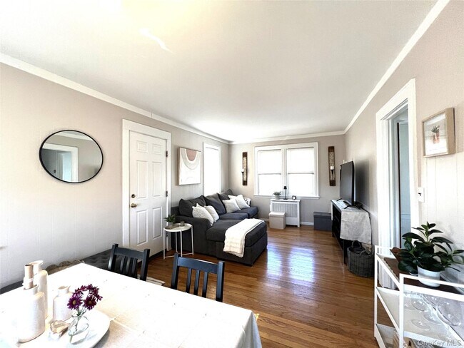 Photo - 58 Illinois Ave Unidad Top Floor