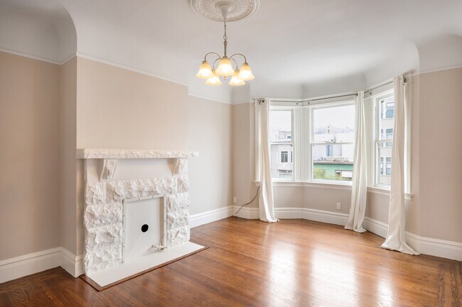 Living Room - 525 Guerrero St Unit 525