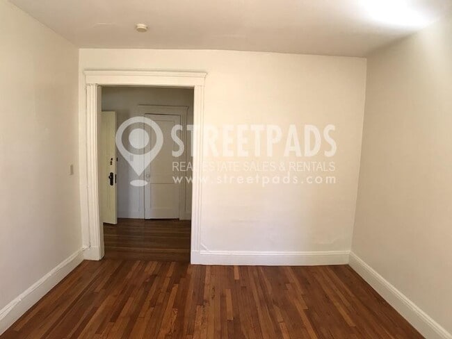 Photo - bedroom in Boston MA 02120