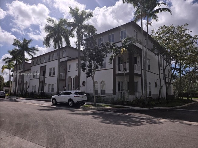 Photo - 4465 SW 160th Ave Unit 100