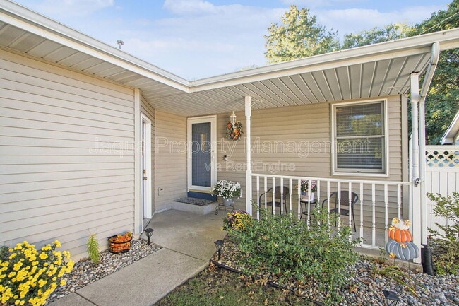 Photo - 239 Lovell St