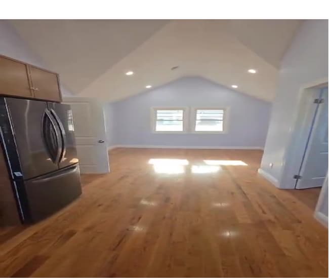 Building Photo - 16 Momm Ct Unit 3rd Floor