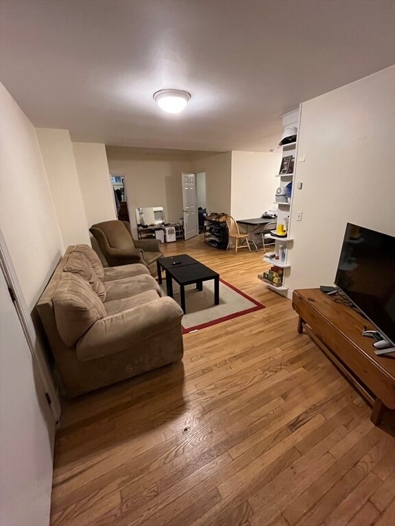 Photo - 295 Commonwealth Ave Unidad A