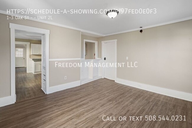 Building Photo - 1-3 Oak St --Unit 2L Unit 2L