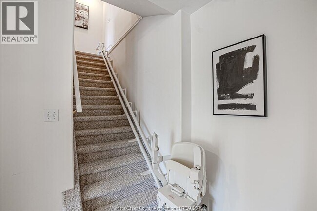Photo - 1708 Banwell Rd