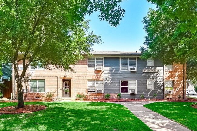 Photo - Swisswood Apartments