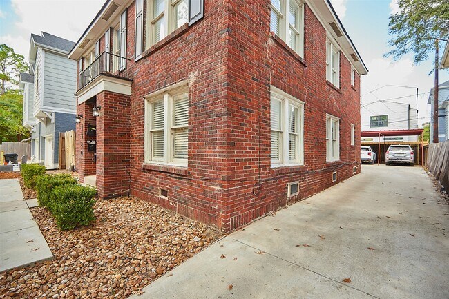 Photo - 1320 W Pierce St Unit True