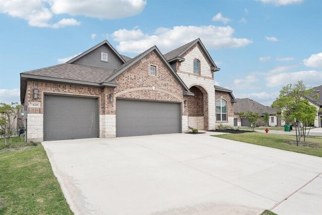Building Photo - 4216 Caroline Mae Cv