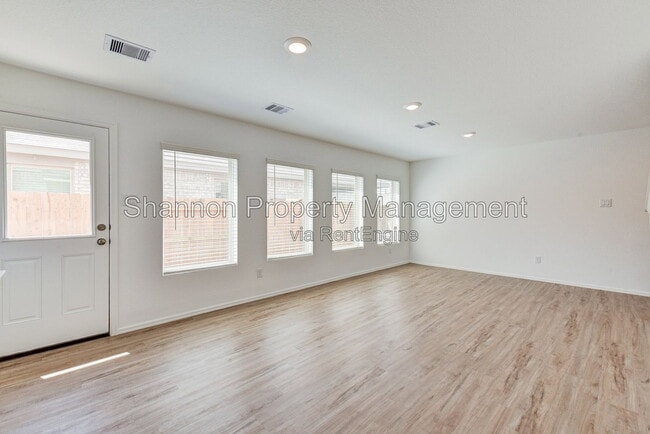 Photo - 7418 Clover Chase Dr