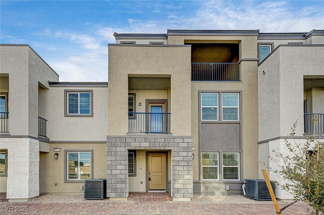 Photo - 5717 CRENELLATED St Townhome