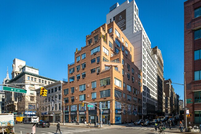 Photo - 594-602 Avenue of the Americas