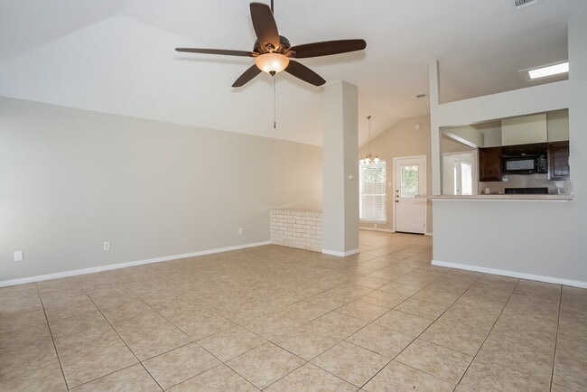 Photo - 19523 Lake Hollow Ln