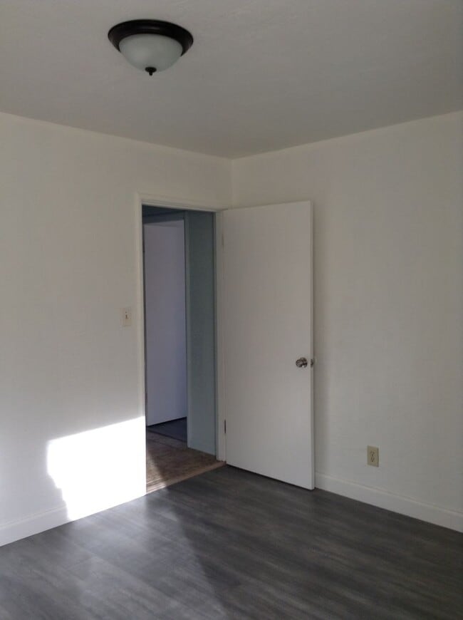 Photo - Cute Duplex front unit available Unidad 9317 Walnut Street