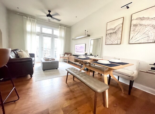 Photo - 914 Garden District Dr