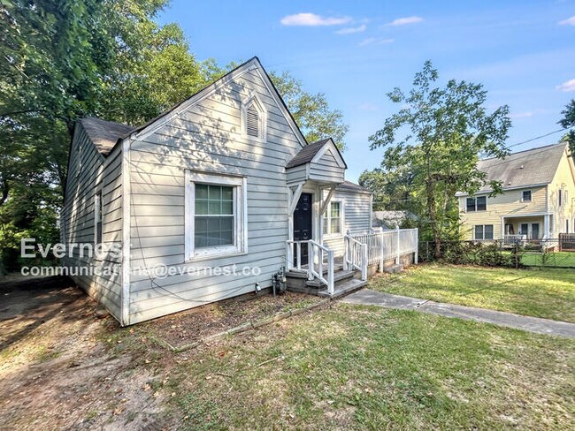 Photo - 1867 Conrad Ave SE