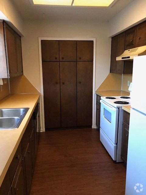 Building Photo - 6517 Dunn Dr Rental