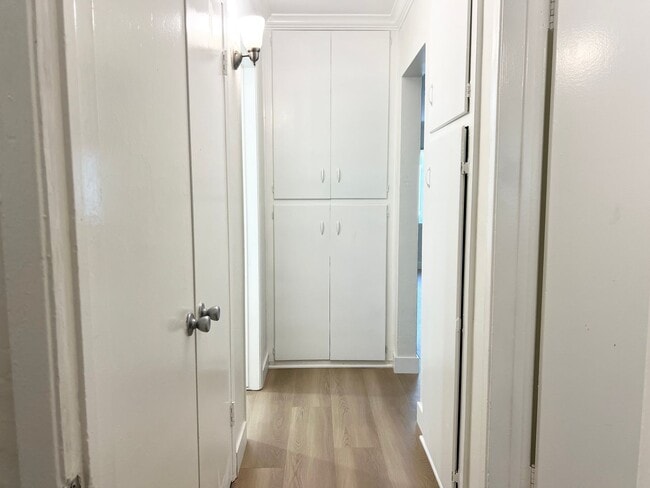 Photo - Bright 2 bed 1 bath in Pacific Beach Unidad 2224 1/2