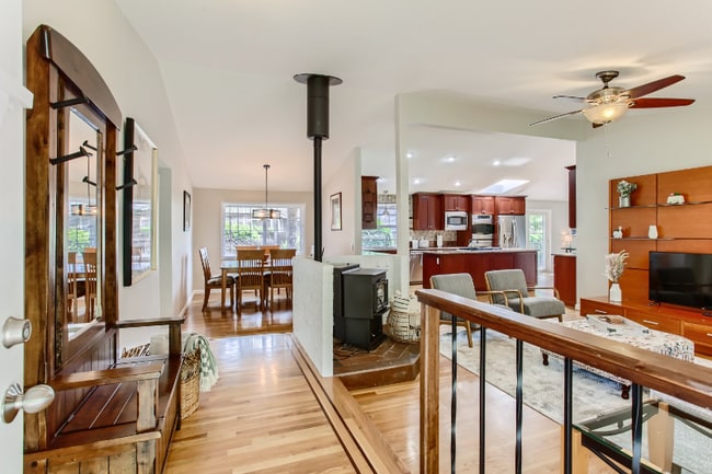 Photo - 9424 SW Siletz Dr