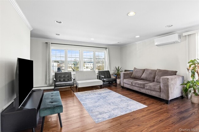 Photo - 272 N Delaware Ave