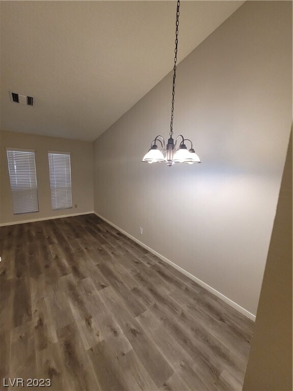 Photo - 515 Kristin Ln