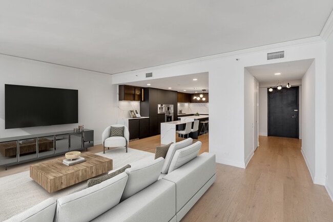 Photo - 180 E Pearson St Unidad 3502